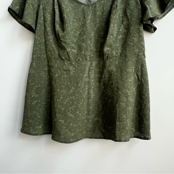 TORRID Peplum Challis Floral Olive Sweetheart Top Forest Fairy Whimsical 12 L - Picture 6 of 12